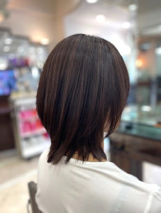 動きと軽さを強調カラー＋切りっぱなしレイヤー