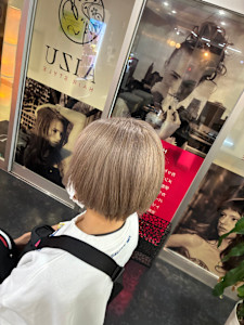 ミルクティーベージュ - AIZU 渋沢 白髪ぼかし ハイライト 髪質改善掲載