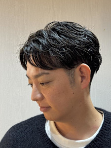 センターパートニュアンスパーマ