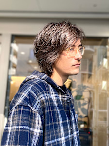 ゆるクセを活かすメンズミディアム