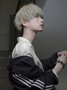 ブロンドマッシュヘア - syn掲載