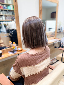 白髪ぼかし細めハイライト30代40代50代【藤沢　藤沢駅】 - STELLA by KENJE掲載