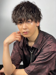 【メンズ】無造作ランダムパーママッシュ - ヒロ銀座ヘアーサロン銀座一丁目店掲載