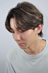【韓国風】Wセンターパート×ブリーチハイライトウルフ - ヒロ銀座ヘアーサロン銀座一丁目店掲載