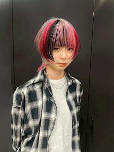 セクションカラー　ケアブリーチ　ブリーチカラー　原宿/表参道