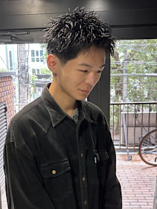 【テーパーフェード×スパイキーショート】短髪/刈り上げ/me - owl 心斎橋掲載