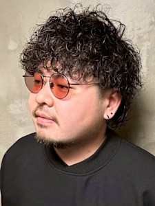 スパイラルパーマ ツーブロック プードルパーマ 波巻きパーマ - 完全個室 THIS IS BARBER 3rd掲載