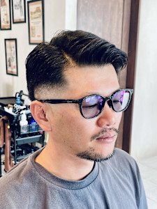 【30代 男性】七三フェード（大宮/バーバー） - Graceful Barber London掲載