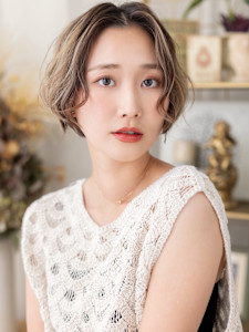 パラパラブリーチくせ毛風抜け感ショートボブ　根元パーマ - COVER HAIR bliss【カバーヘア ブリス】戸田公園/戸田公園西口店掲載