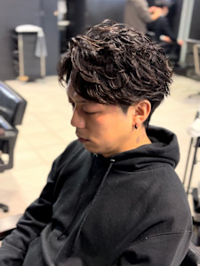 センターパート×ニュアンスパーマ×フェザーパーマ×men's