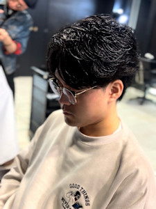 センターパート×ニュアンスパーマ×フェザーパーマ×men's