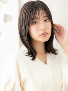 チャコールグレーくびれミディアム小顔クラゲヘアー30代40代 - COVER HAIR bliss 【カバー ヘア ブリス】川口/ららテラス川口東口駅前店掲載