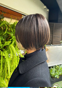 自然な丸みの大人ショート