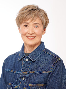 50代60代の方に☆カーリーショート - えがお美容室掲載