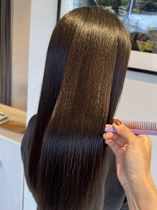 縮毛矯正ミディ♪ダメージレス縮毛矯正！髪質改善ココアベージュ