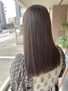 明るめやわらかベージュ