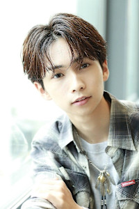 メンズシースルーセンターパート - LIPPS hair 池袋【リップスヘアー】掲載