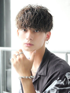 【無造作】ツイスト＋波巻きパーマ - LIPPS hair 心斎橋【リップスヘアー】掲載