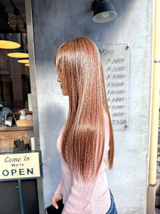 極上ツヤのストレートロング - BUZZIot/h掲載