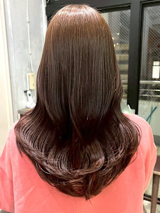 ピンクベージュ レイヤーカット 髪質改善カラー ロング - 髪質改善 SEPT. 天神大名掲載