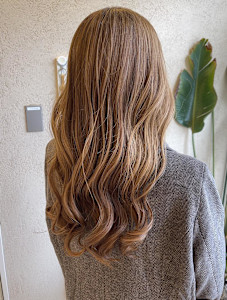 ブリーチなし　明るいカラーを繰り返してハイトーンカラーに