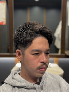 アップバングショート