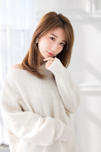 【Totia本通】小顔に見せるヘア×クリアグレージュ