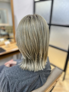 ブリーチ使用うっすらカーキ