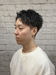 ツーブロック束感ソフトツイストショート - グレイスフルバーバー プラチナム掲載