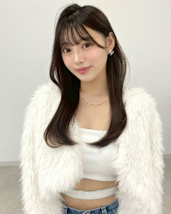 くびれロング　愛され前髪　顔まわりレイヤー