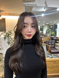 綺麗な艶髪スタイル　美髪カットカラー