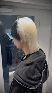 ウルフカット/メンズウルフ/ホワイトカラー/ポイントカラー