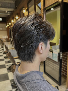 くせ毛こそ！センターパート - NYNY 梅田茶屋町店掲載