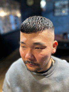 クロップカット