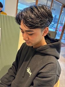 大人気　センターパートニュアンスパーマ - ma cherie by HASE【マシェリ バイ ハセ】掲載