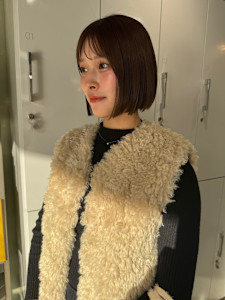 ショートボブ×ベージュ