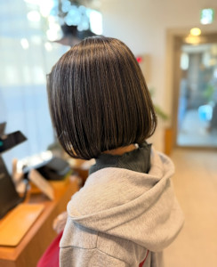 白髪ぼかしハイライト/ボブ/グレージュ/まるっとボブ - Kimito Hairdesign&spa【武蔵小杉】ショート/ボブ/パーマ掲載