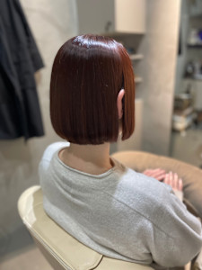 ストレートミニボブ　レッド　ピンク　赤