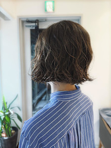 ぱつっとくしゅっとボブパーマ