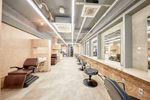 amble luxe 池袋【アンブル リュクス】(アンブルリュクスイケブクロ)