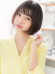黒髪ヘルシースタイル前下がり小顔ミニボブ　ボブレイヤー