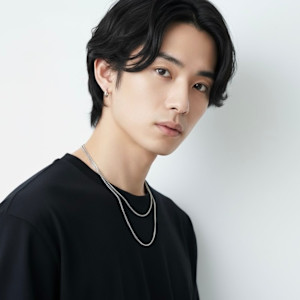 MEN’S HAIR/ブルーブラック/サーフカール - elde 9’s HAIR STAND川口 川口店掲載