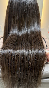 髪質改善カラーで艶々に！