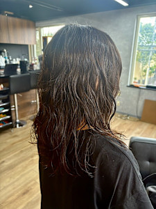 ルーズなパーマスタイル