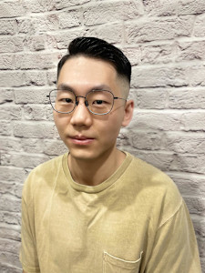 スキンフェードサイドパート - グレイスフルバーバー プラチナム掲載