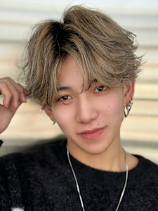 センターパート/フェザーパー【メンズサロンZina天神】