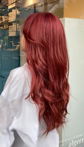 ロングレイヤー＋ピンクカラー