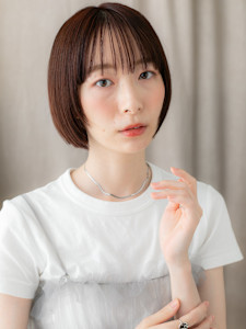 ワインレッド姫カット切りっぱなし小顔ショートボブ30代40代 - mod's hair【モッズヘア】越谷/越谷西口店掲載