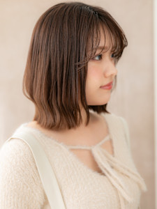 ココアブラウン切りっぱなしボブディクラゲヘアー20代30代