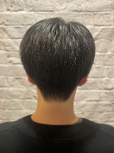 ツーブロック短めセンターパート - グレイスフルバーバー プラチナム掲載